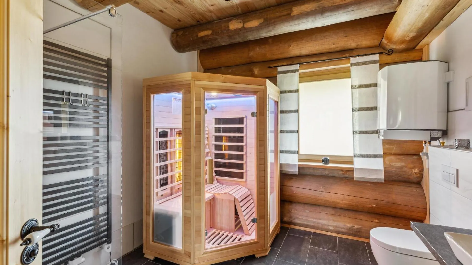 Awesome Home In Waffenbrunn With Sauna